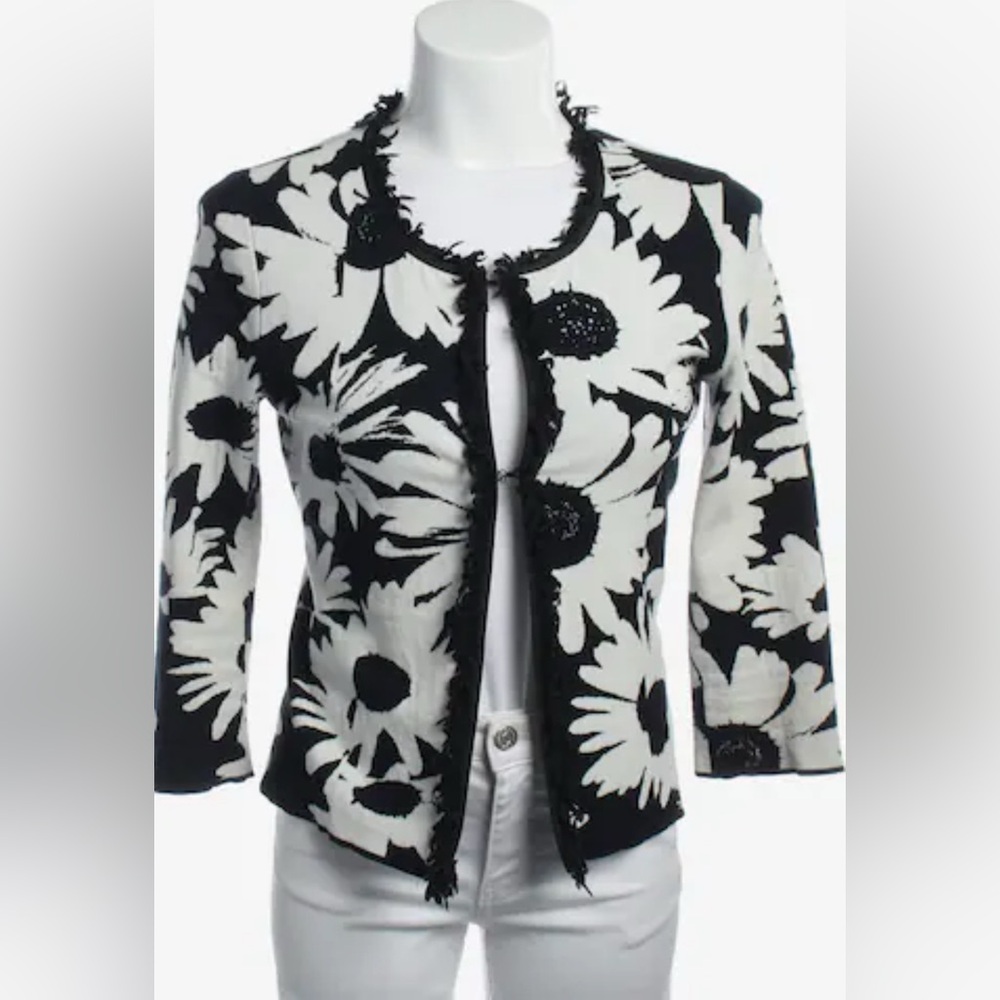 Marc Cain Womens Floral Knit Jacket Black White Daisy Cardigan Luxurious